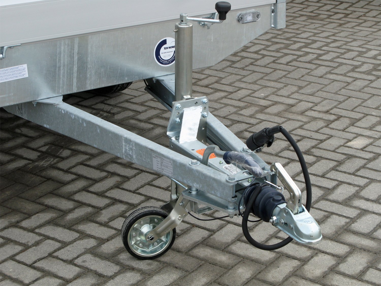 Hapert Azure H-1 – Anhänger, 750 kg Nutzlast, 2.600 × 1.500 mm – Bild 4