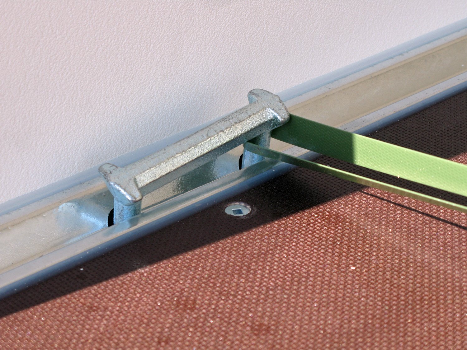 Hapert Sapphire L-2 – Tieflader-Kofferanhänger 3.500 kg – Bild 3