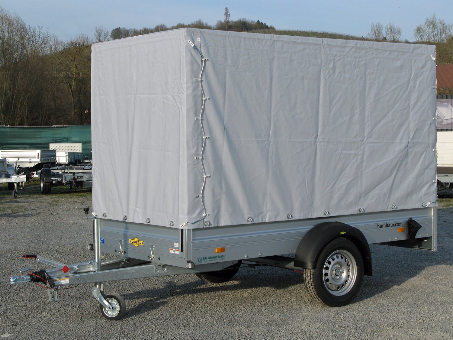 Humbaur HA133015 KV – Kastenanhänger mit Hochplane, Innenhöhe 1.800 mm