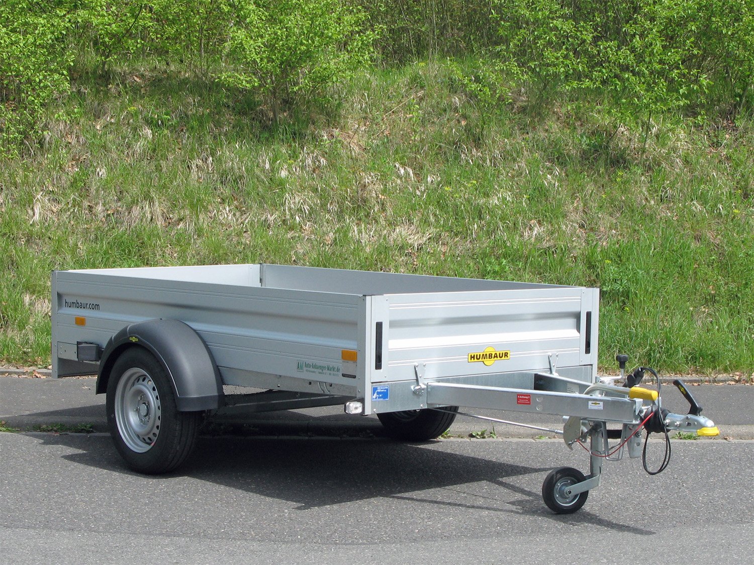 Humbaur HA152513 KV – Kastenanhänger mit klappbarer Vorderwand