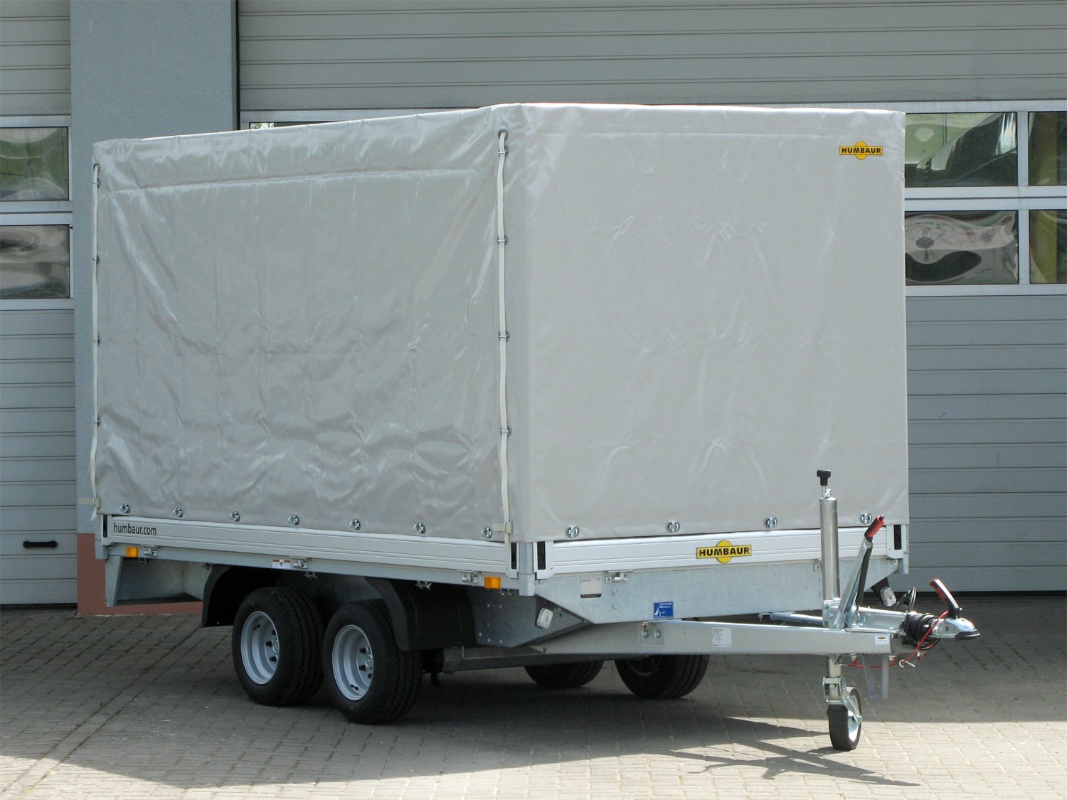 Humbaur HN203116 – Anhänger mit Planenaufbau, 1.800 mm