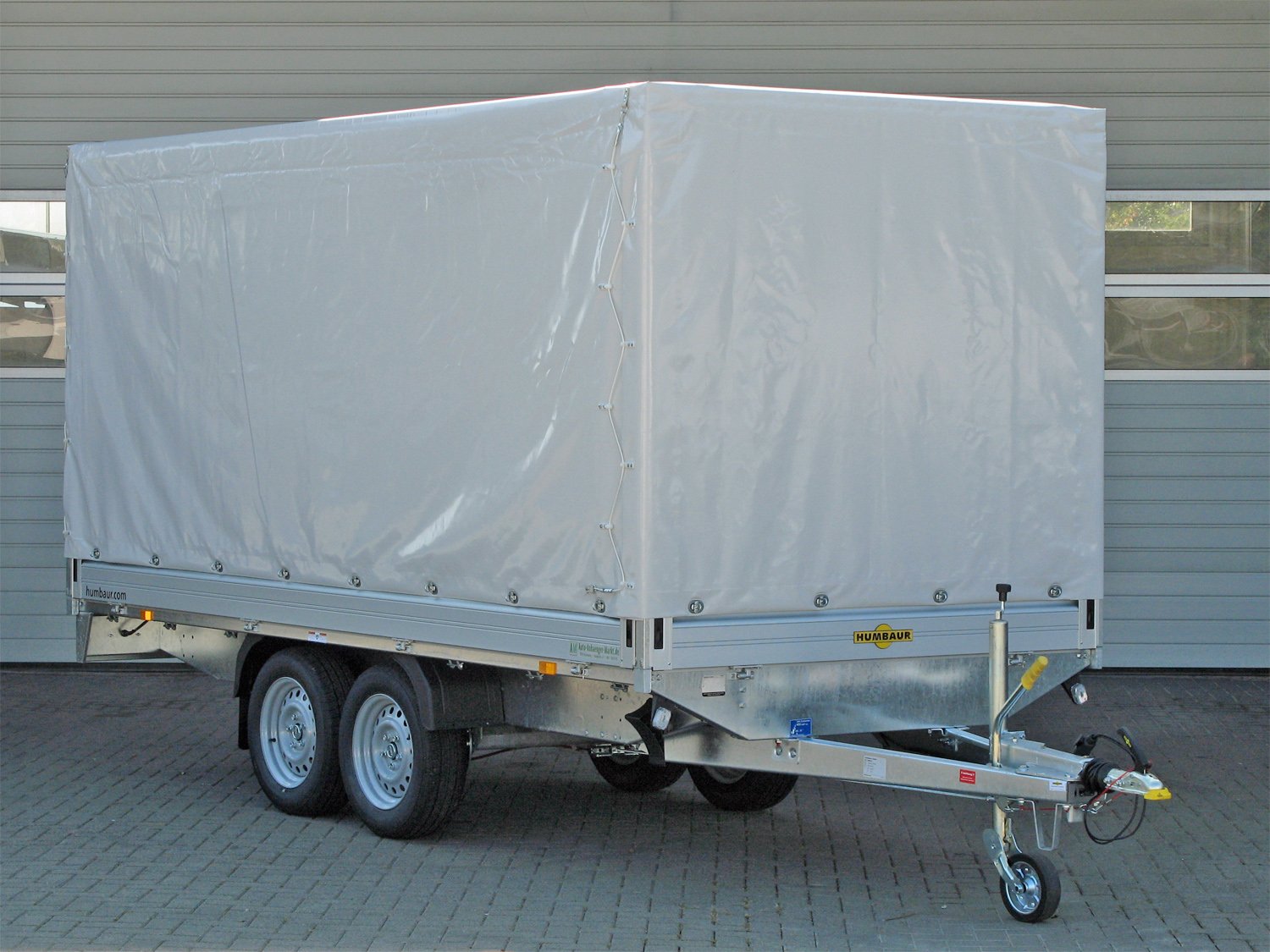 Humbaur HT254118 Anhänger mit Planenaufbau 1.800 mm