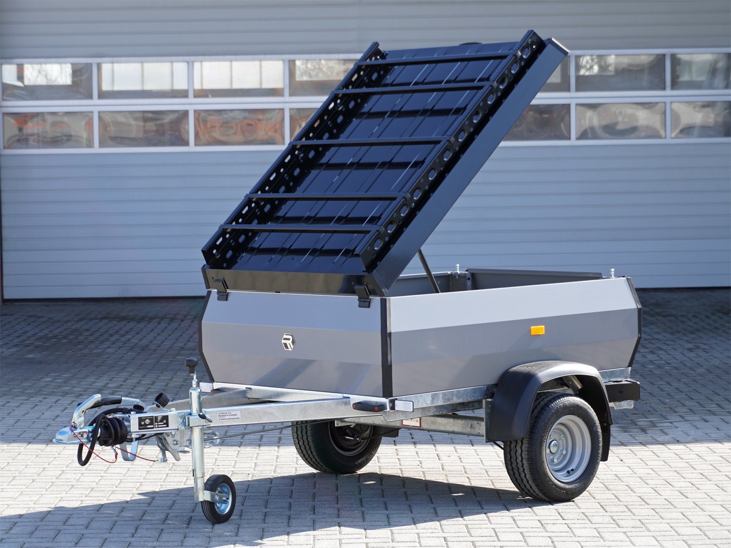 STEMA RETRO PLUS in Staubgrau mit Deckel und Reling